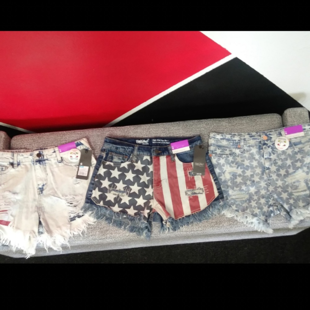 Assorted Size 6 short shorts